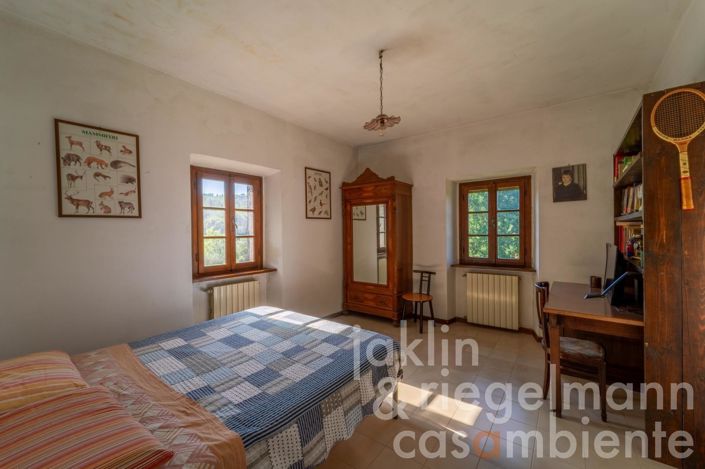 Image No.44-9 Bed Country House for sale