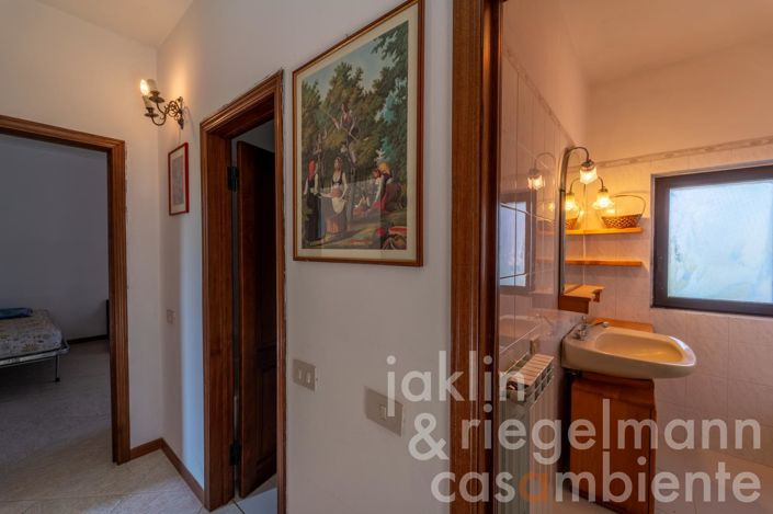 Image No.55-9 Bed Country House for sale