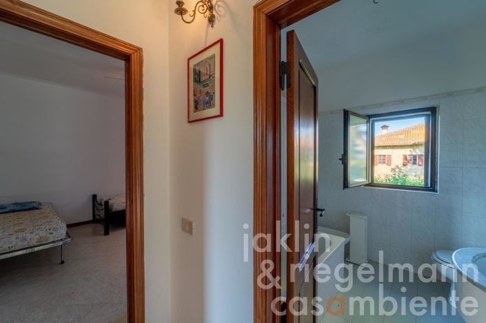 Image No.56-9 Bed Country House for sale
