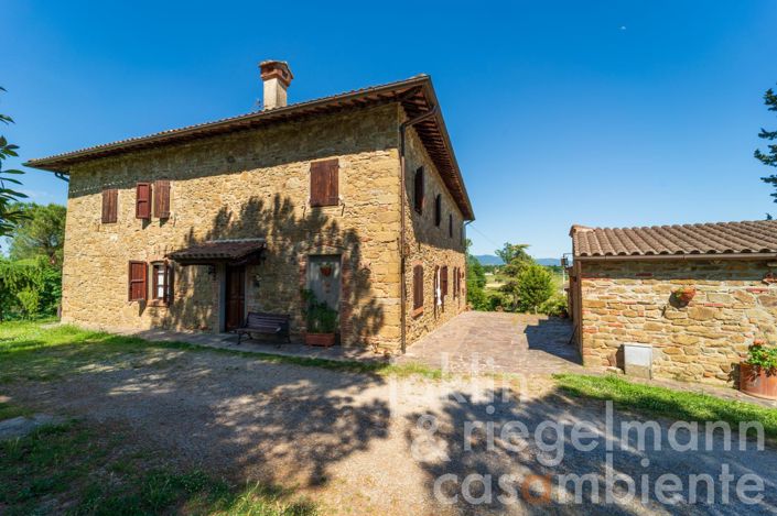 Image No.9-9 Bed Country House for sale