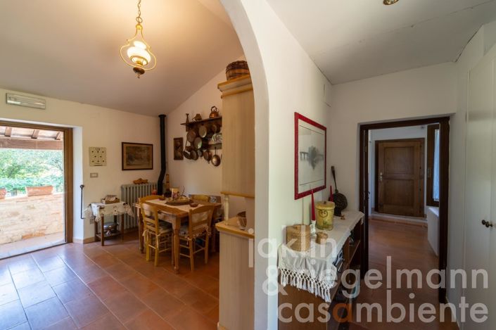 Image No.57-Maison de campagne de 4 chambres à vendre à Perugia