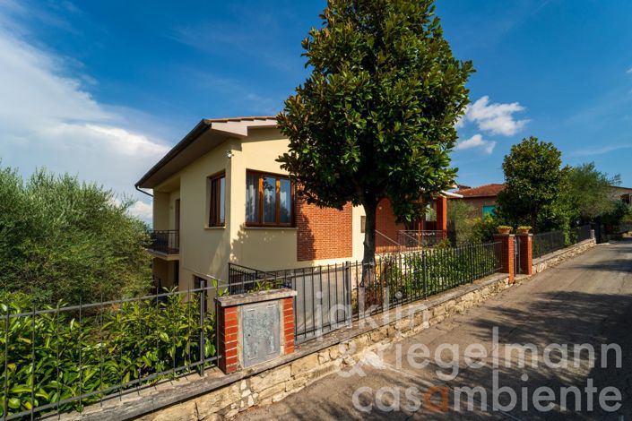 Image No.3-Villa de 4 chambres à vendre à Lucignano