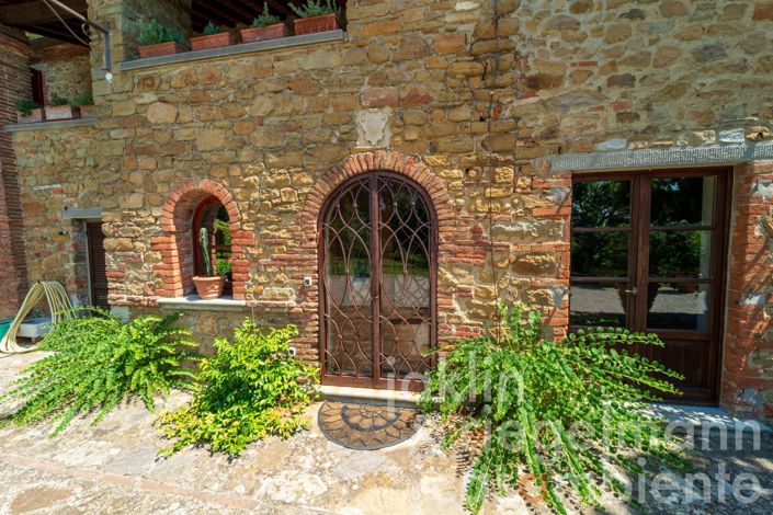 Image No.16-6 Bed Country House for sale