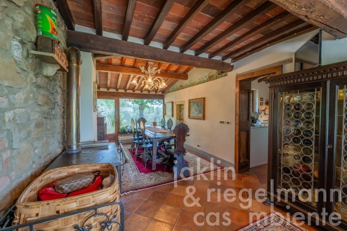 Image No.20-6 Bed Country House for sale