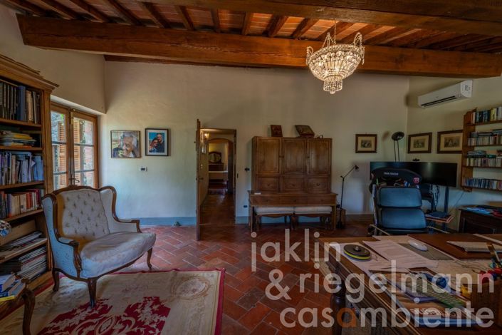 Image No.34-6 Bed Country House for sale