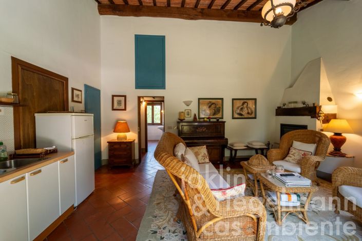 Image No.55-6 Bed Country House for sale