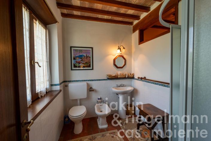 Image No.58-6 Bed Country House for sale