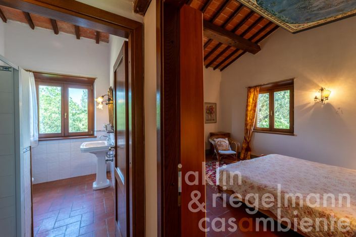 Image No.59-6 Bed Country House for sale