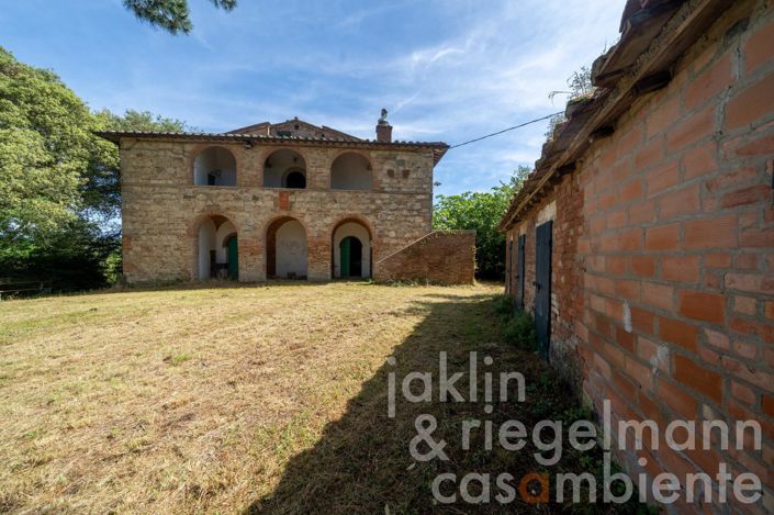 Image No.3-Maison de campagne de 5 chambres à vendre à Cetona