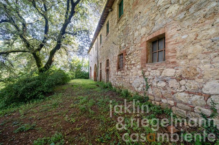Image No.8-Maison de campagne de 5 chambres à vendre à Cetona