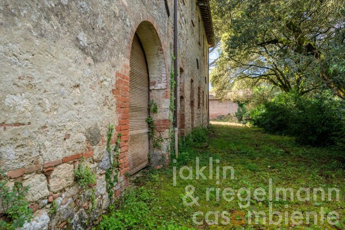 Image No.9-Maison de campagne de 5 chambres à vendre à Cetona