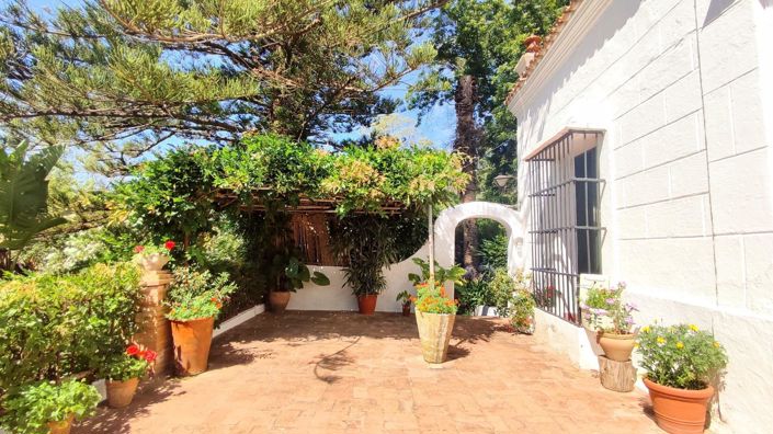 Image No.16-6 Bed Villa for sale