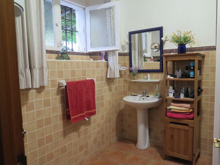 Image No.40-6 Bed Villa for sale