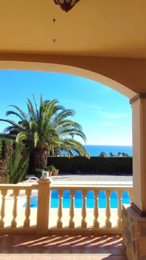 La L&#237;nea de la Concepci&#243;n, Villa