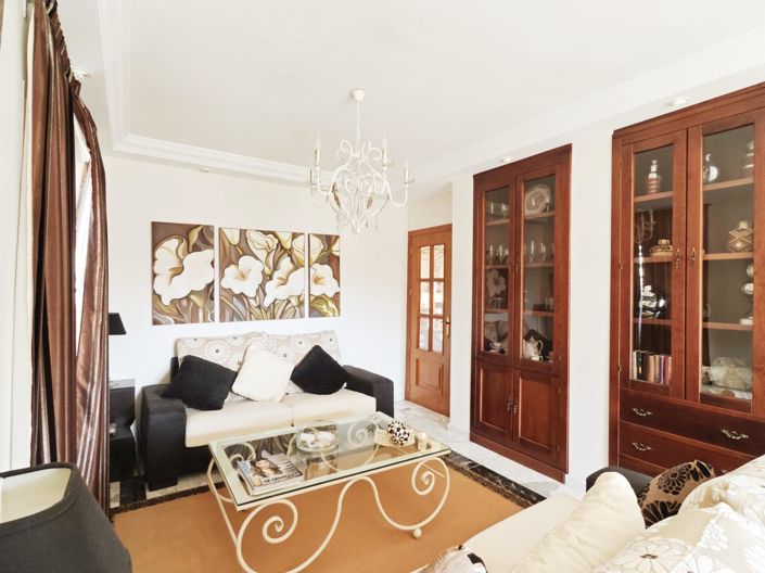 Image No.15-4 Bed Villa for sale