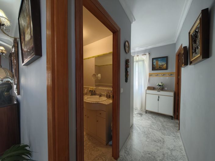 Image No.26-4 Bed Villa for sale