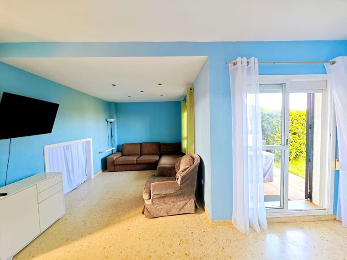 Image No.3-3 Bed Property for sale