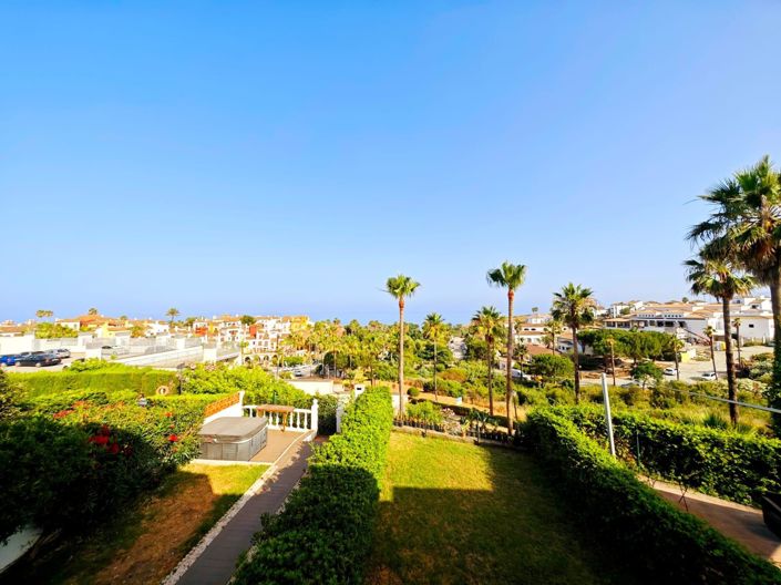 Image No.9-3 Bed Property for sale