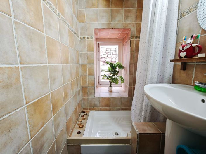 Image No.13-3 Bed Village House for sale