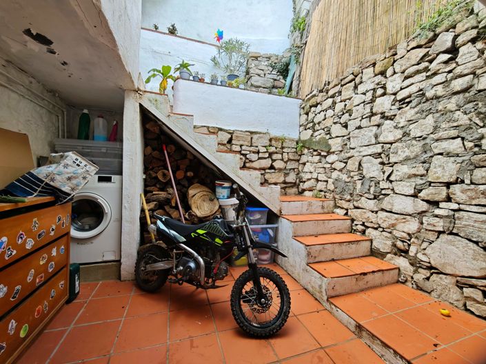 Image No.15-3 Bed Village House for sale