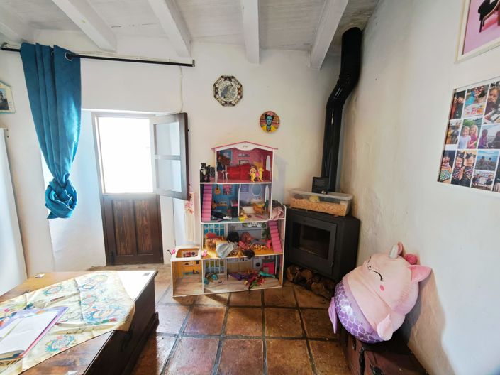 Image No.32-3 Bed Village House for sale