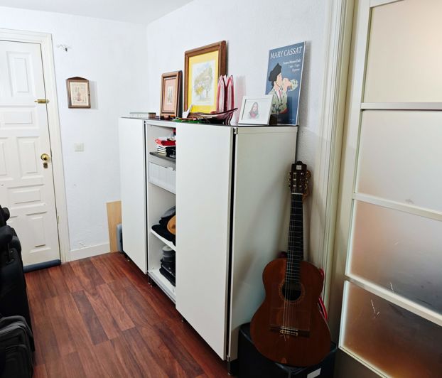 Image No.18-4 Bed Flat for sale