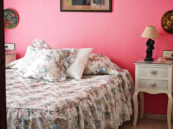 Image No.12-3 Bed Flat for sale