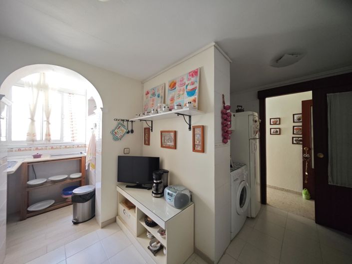 Image No.5-3 Bed Flat for sale