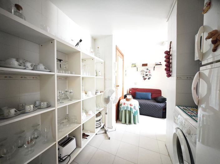 Image No.6-3 Bed Flat for sale