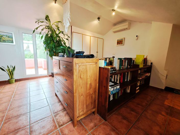 Image No.11-Villa de 4 chambres à vendre à Algeciras