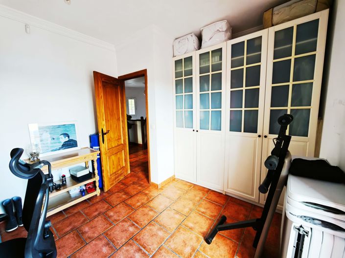 Image No.14-4 Bed Villa for sale