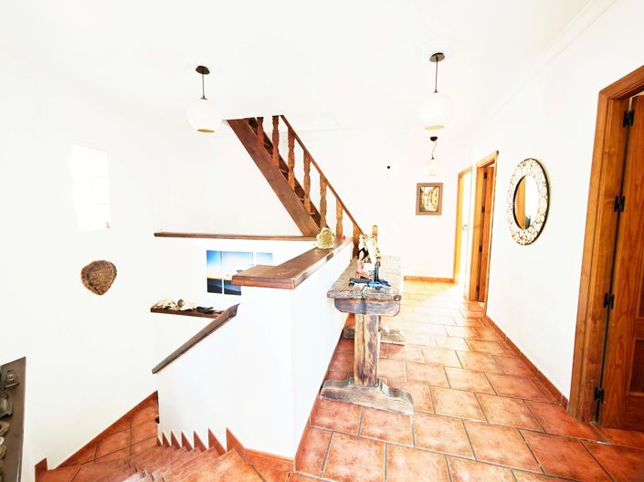 Image No.3-Villa de 4 chambres à vendre à Algeciras