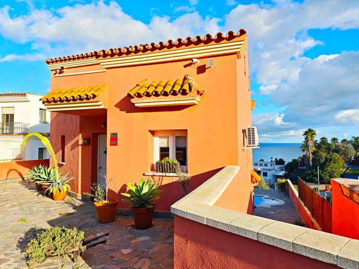 Image No.3-4 Bed Villa for sale