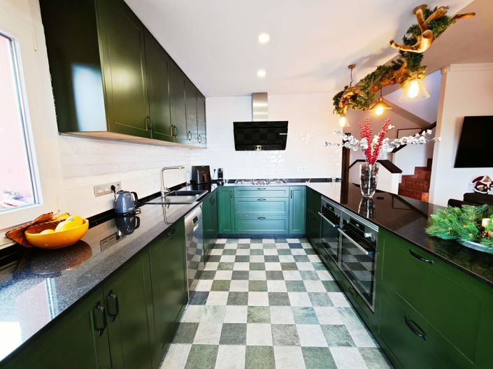 Image No.32-4 Bed Villa for sale