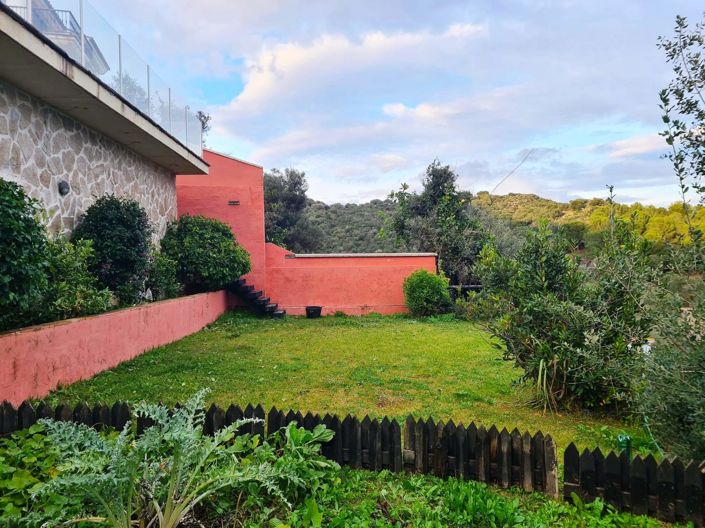 Image No.42-4 Bed Villa for sale