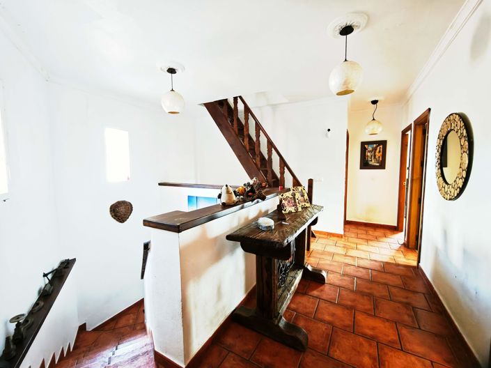 Image No.9-4 Bed Villa for sale