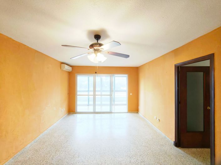 Image No.5-4 Bed Flat for sale