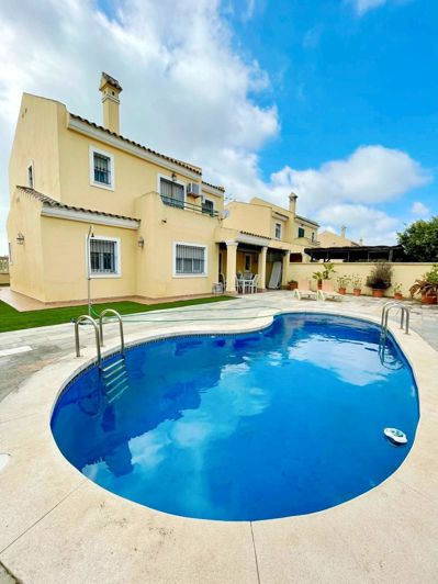 Image No.24-4 Bed Villa for sale