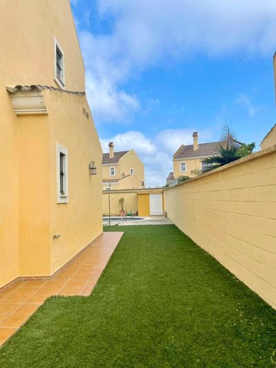 Image No.4-4 Bed Villa for sale