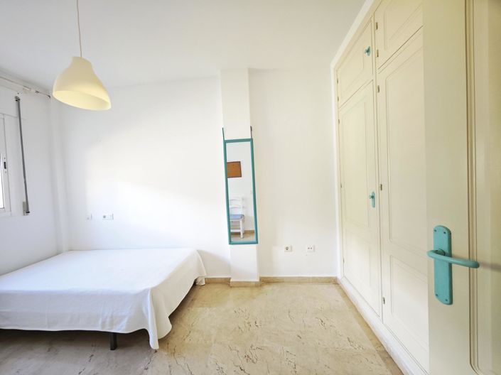 Image No.15-2 Bed Apartment for sale