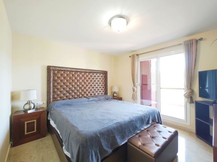 Image No.13-3 Bed Property for sale