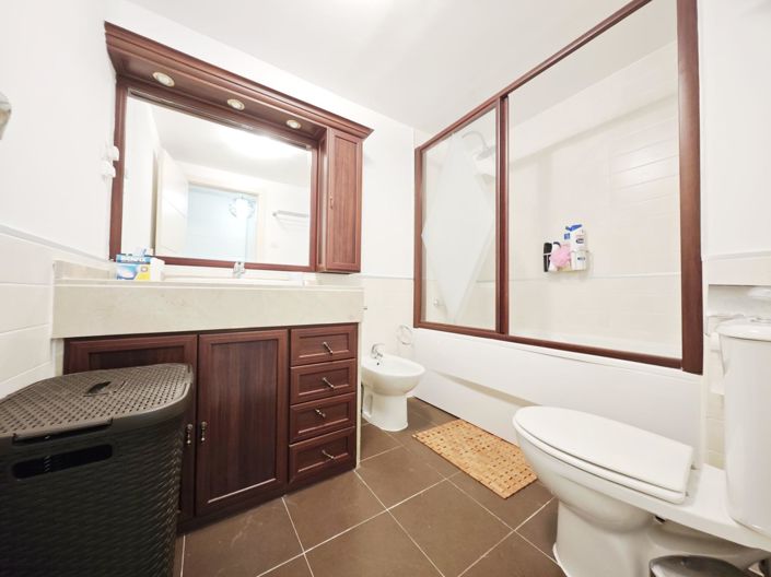 Image No.15-3 Bed Property for sale