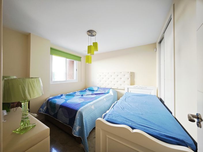 Image No.18-3 Bed Property for sale