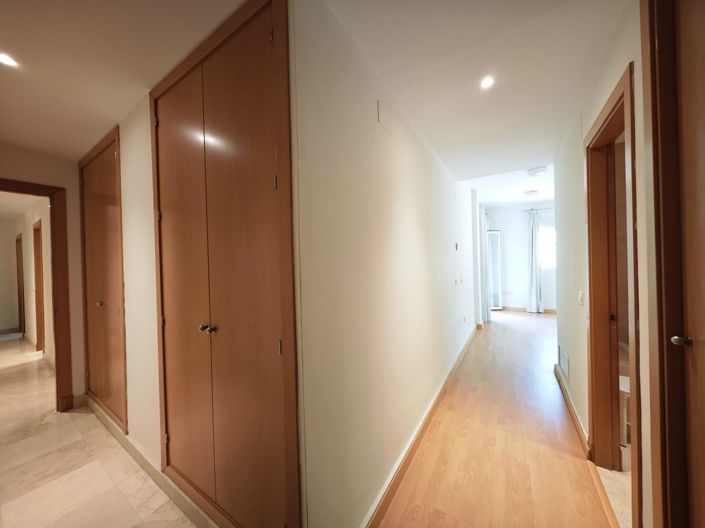 Image No.17-2 Bed Apartment for sale