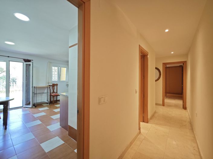 Image No.18-2 Bed Apartment for sale