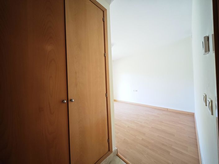 Image No.22-2 Bed Apartment for sale