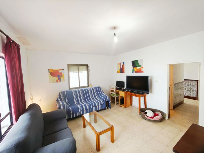 Image No.12-3 Bed House for sale