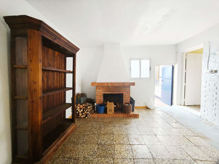 Image No.18-3 Bed House for sale