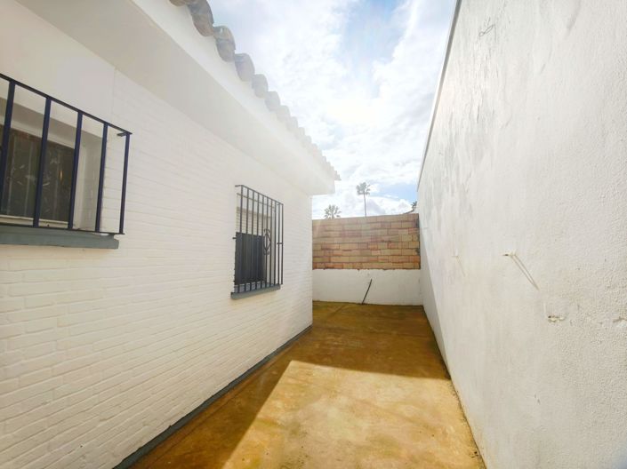 Image No.22-3 Bed House for sale