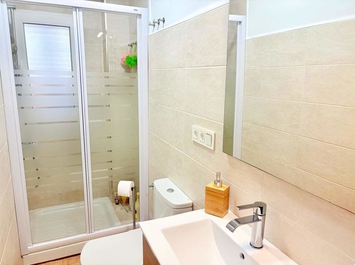 Image No.19-5 Bed House for sale